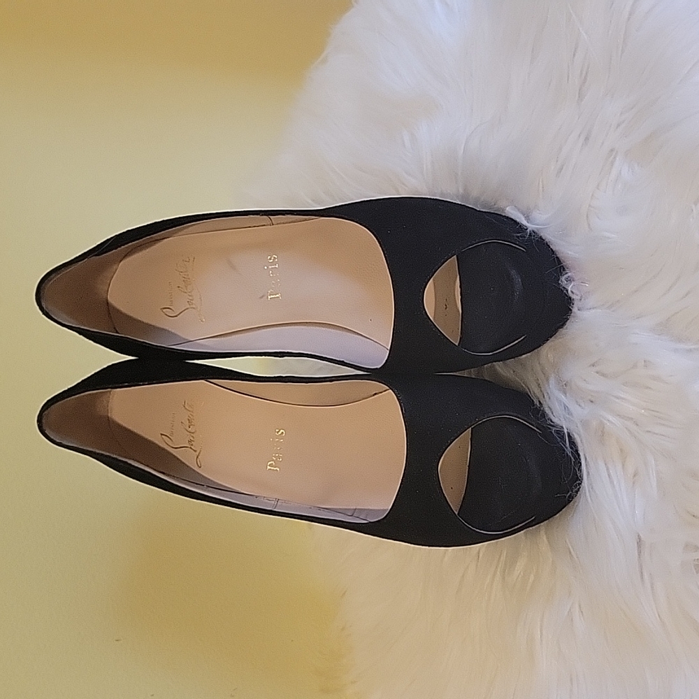 Gorgeous platform high heels authentic Christian Louboutin